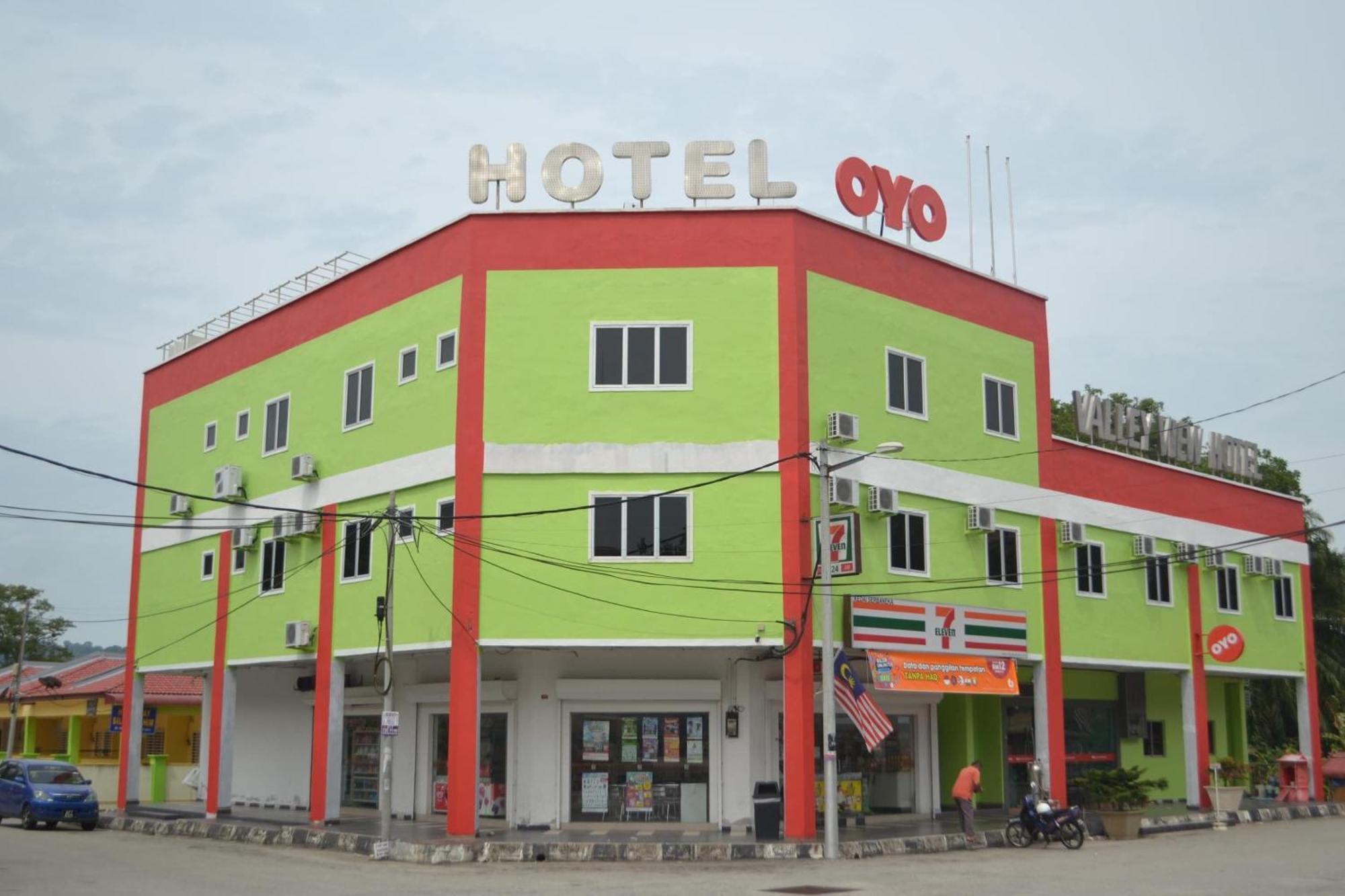 Valley View Hotel Lumut Exterior foto